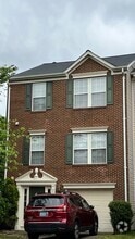 Building Photo - 2541 Thorncroft Pl