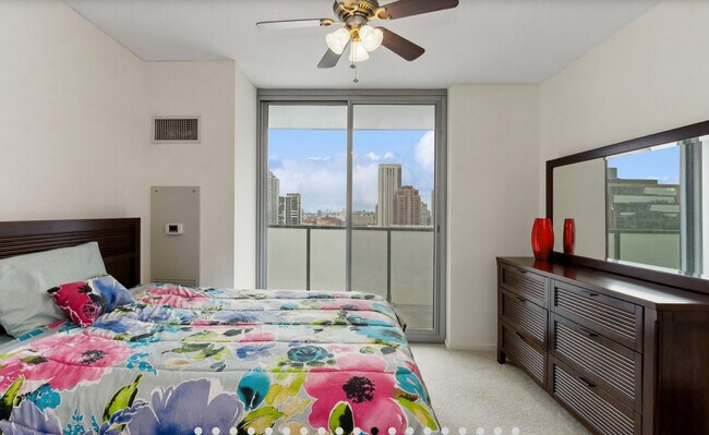 Foto del edificio - 659 W Randolph St