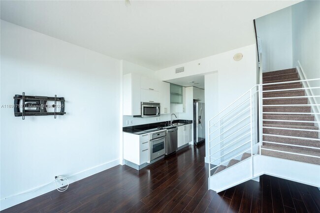 Foto del edificio - 60 SW 13th St