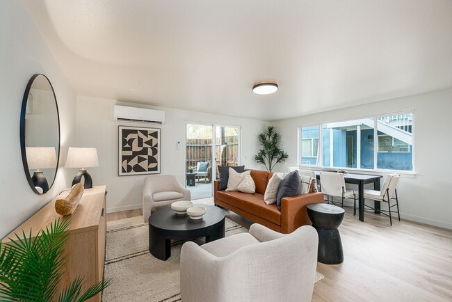 Building Photo - The RidgeLine Apartments