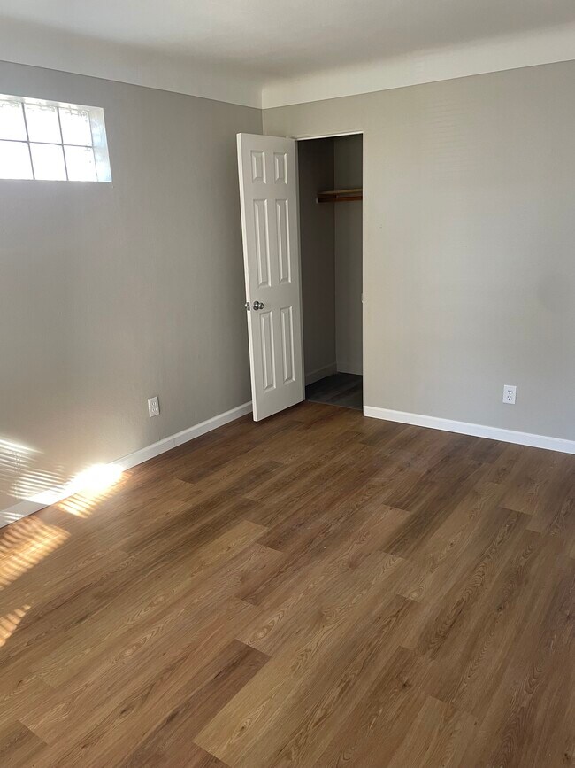 Building Photo - 1261 Mehlview Ct