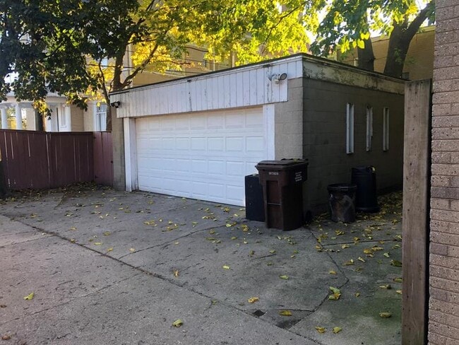 Building Photo - 209 Carlton Terrace