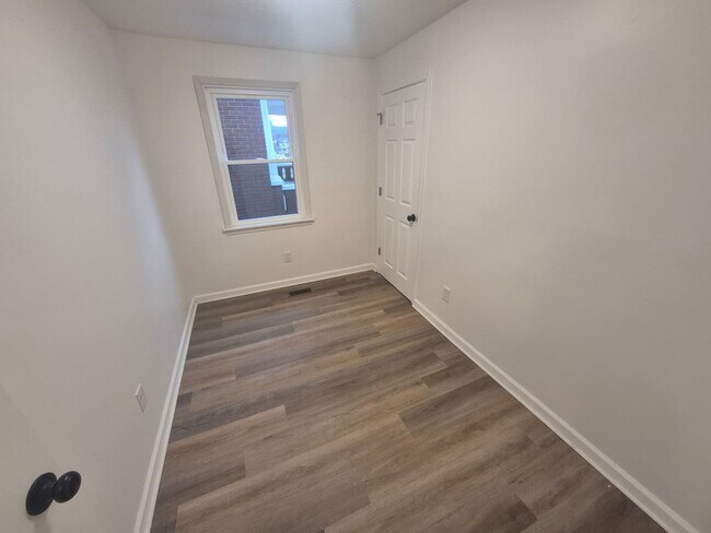 Foto del edificio - 3 bed 1 bath Dayton, KY