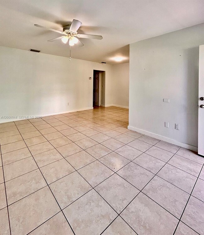 Building Photo - 3265 Griffin Rd