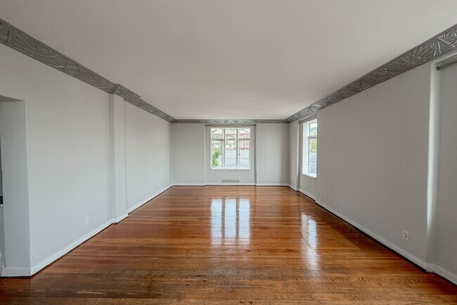 Foto del edificio - 1314 Hayworth Ave