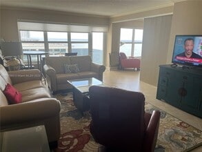 Building Photo - 3500 Galt Ocean Dr