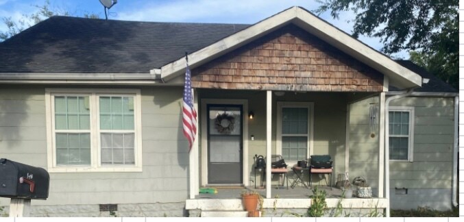 Foto principal - 806 46th Ave N