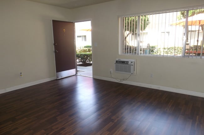 Foto del edificio - Executive Park Apartments