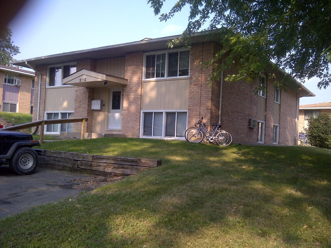 Foto principal - 2152 Belmont Ln