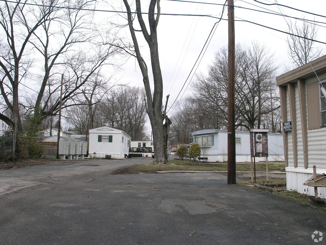 Primary Photo - 4418 Taylor Blvd