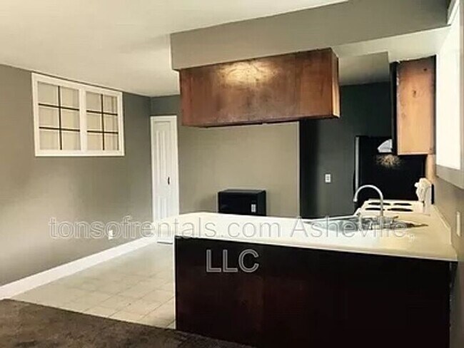 Foto del edificio - 100 Dania Dr