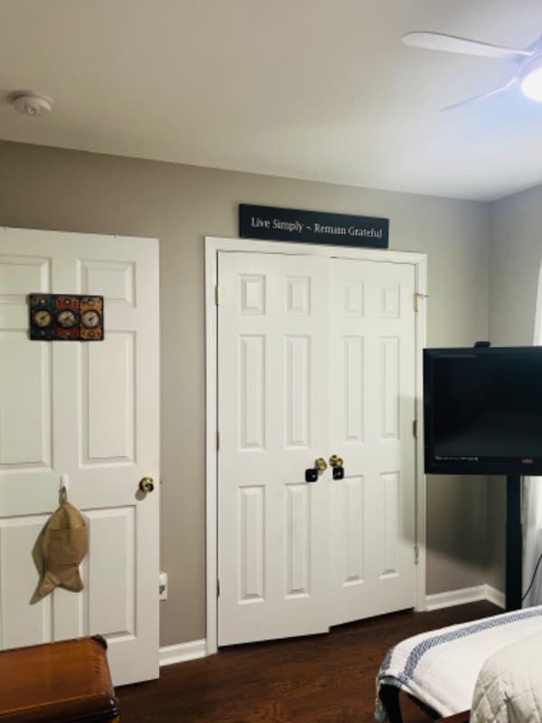 Building Photo - 3555 Burkland Dr