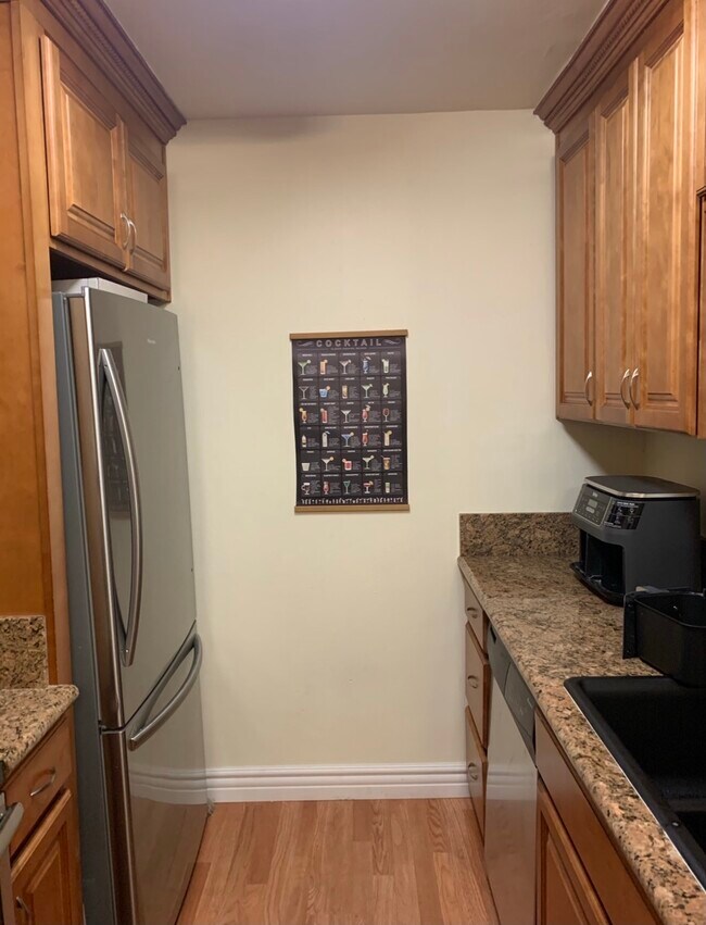 Foto del edificio - 5460 White Oak Ave