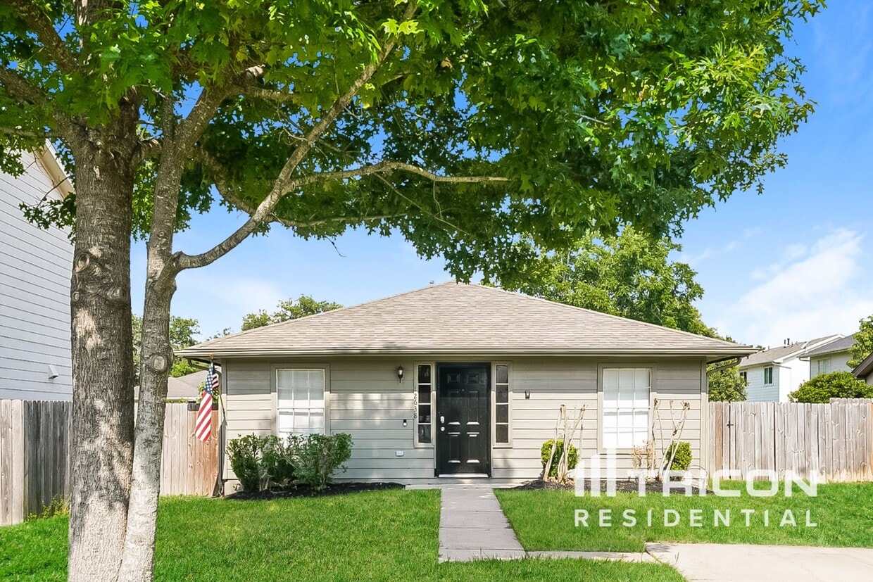 Foto principal - 12638 Burdine St