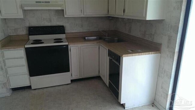 Foto del edificio - 2811 Langley Ave