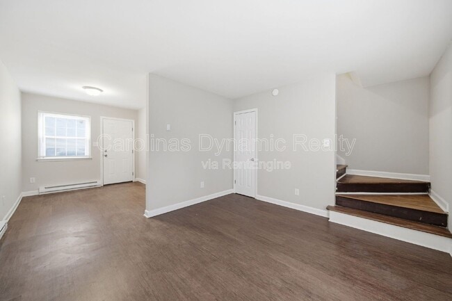 Building Photo - 325 S Gardner Ave