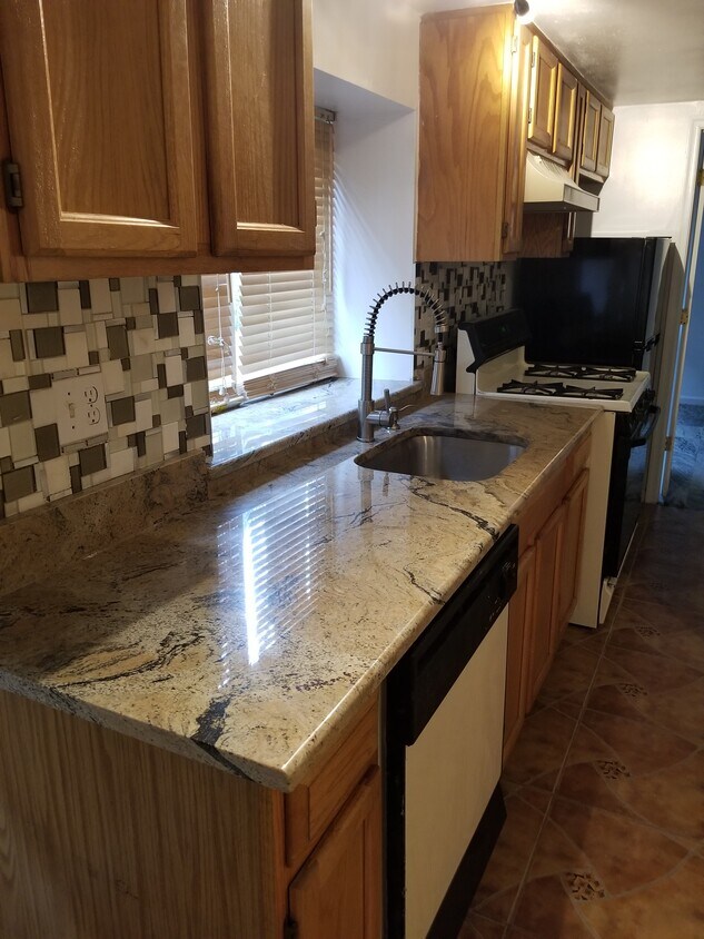 Kitchen-- Dishwasher, refrigerator - 192 Hylan Blvd