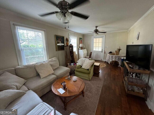 Foto del edificio - 1983 S Lumpkin St