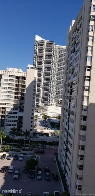 Building Photo - 1920 S Ocean Dr