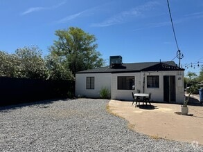 Building Photo - 1416 E Granada Rd