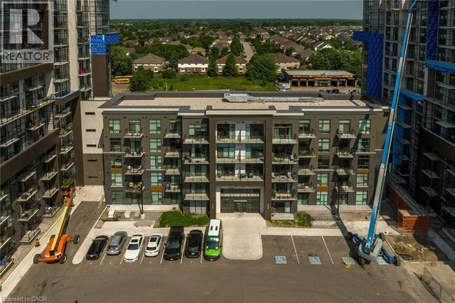 Building Photo - 312 Dundas St E