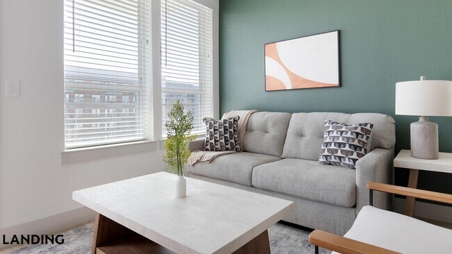 Foto del edificio - 1734 N Loop 1604 W