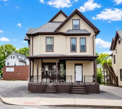 Building Photo - 74 Holmes Ave