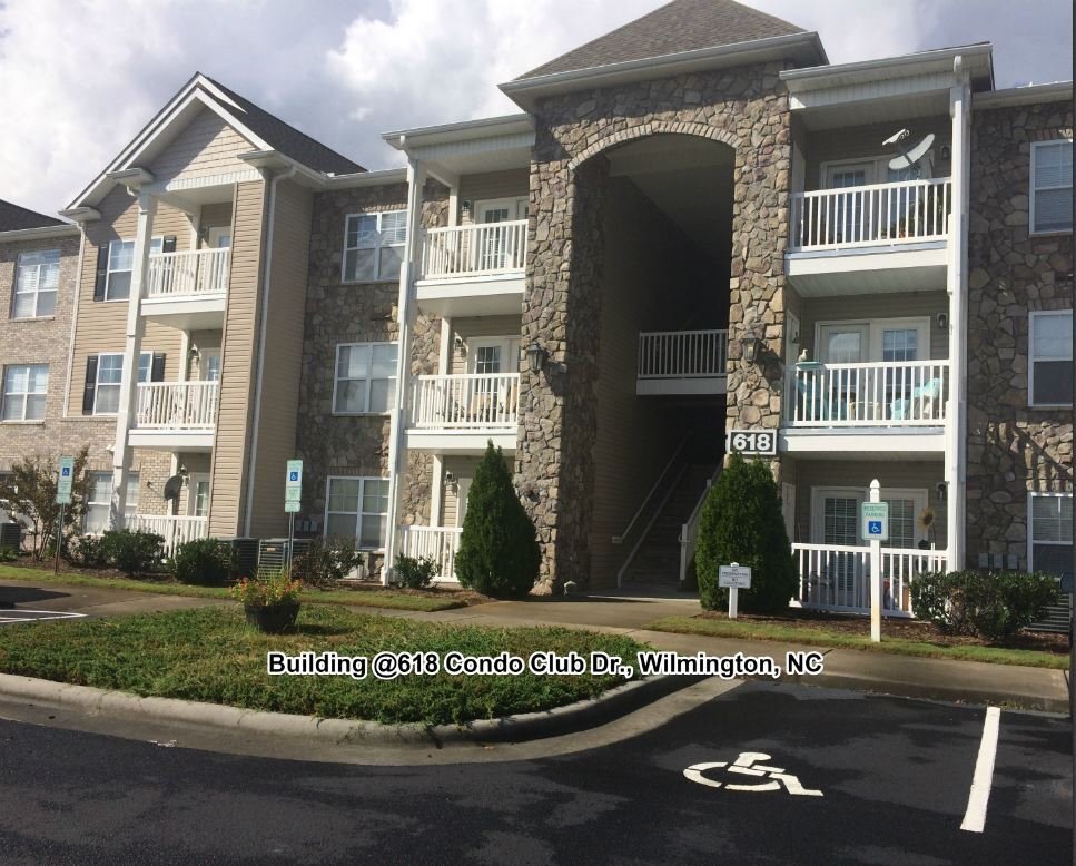 Primary Photo - Great Location on CBR! 1 Bedroom, 1 Bath W...
