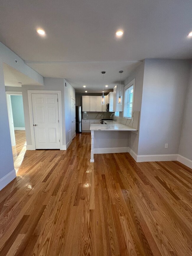 Foto del edificio - 73-75 Winchester St