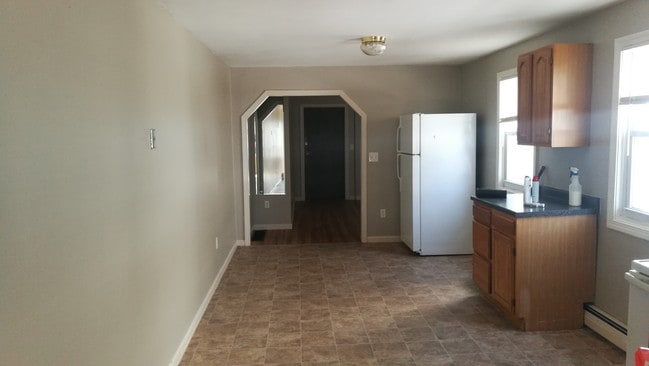 Building Photo - 167 Merrimack St