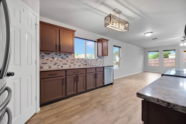 Building Photo - Recently Renovated 5-Bedroom Home with Dua...