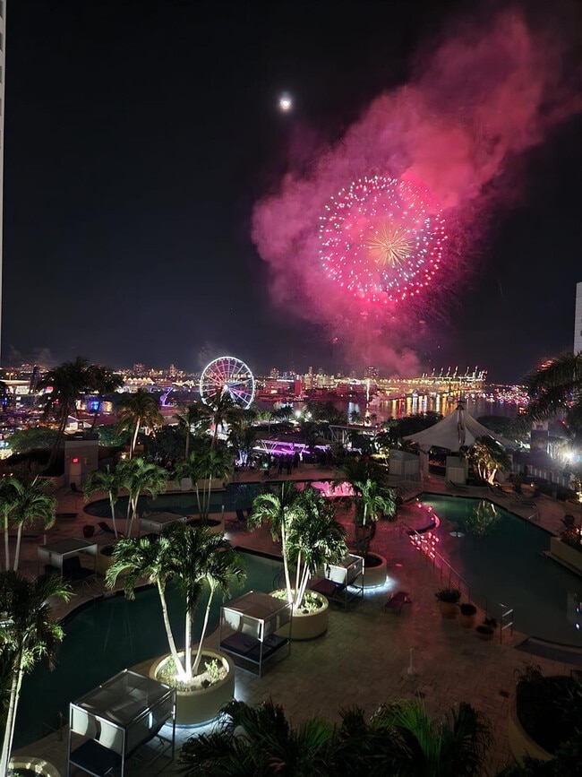 Foto del edificio - 253 NE 2nd St