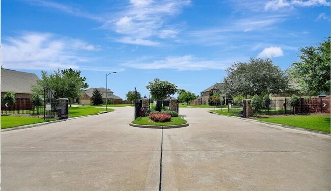 Foto del edificio - 19811 Stanton Lake Dr