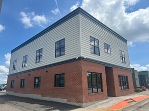 Building Photo - 31 S Walnut St