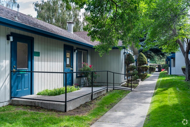 Fitness Center Building - Meadows II Apartment Homes