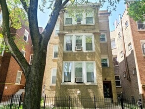 Building Photo - 6320 N Lakewood Ave