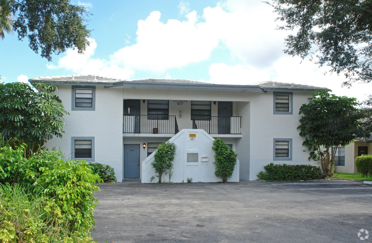 Foto del edificio - 10901-10907 45th St