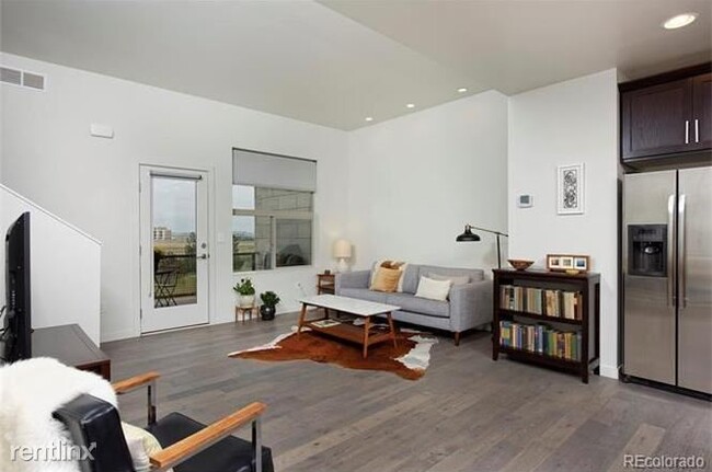 Foto del edificio - 9073 Northfield Blvd