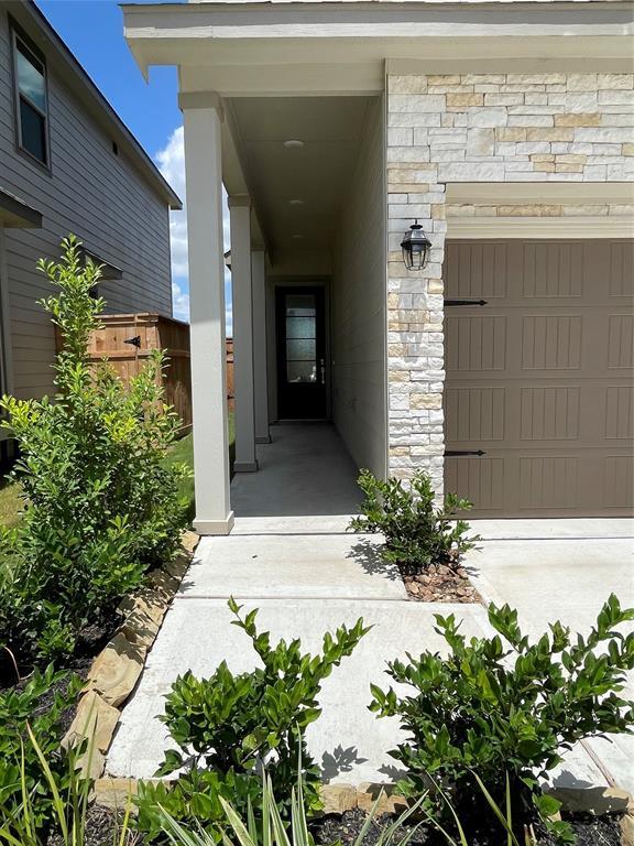 Building Photo - 5531 Holly Hvn Ct