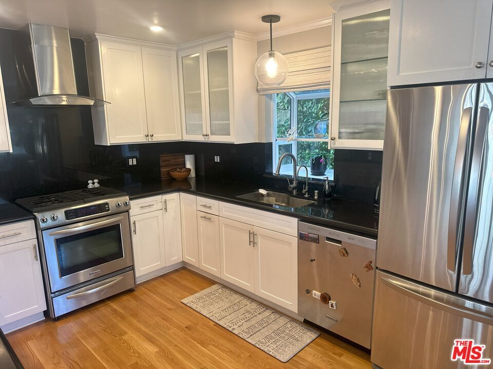 Foto principal - 11662 Iowa Ave