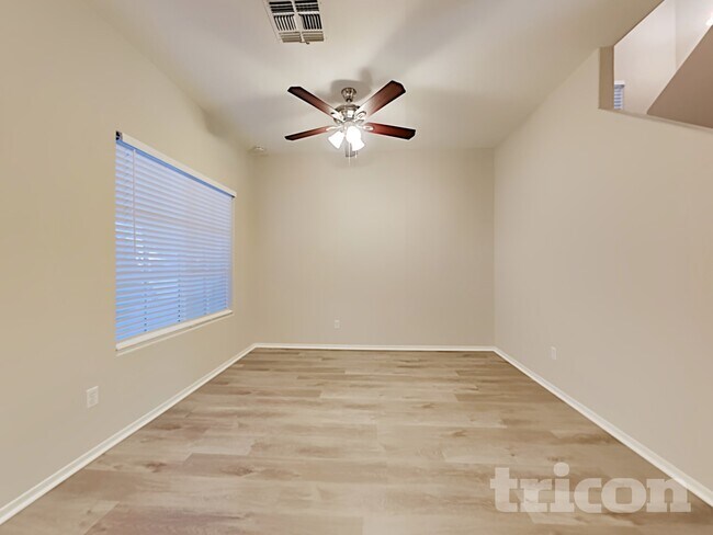 Foto del edificio - 14415 N 132nd Dr