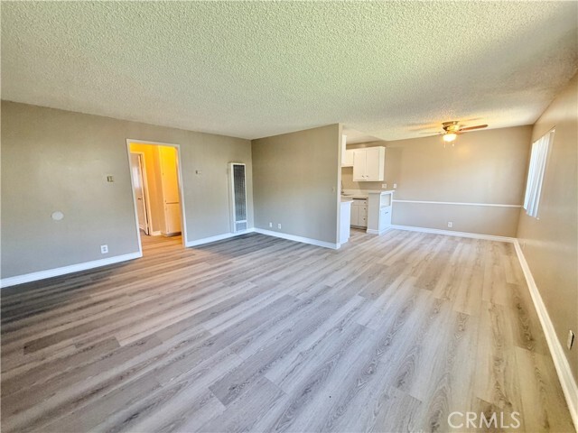 Building Photo - 448 N Terry Way