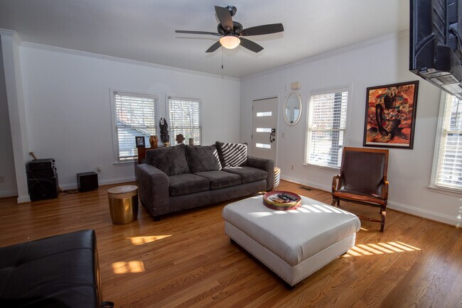 Foto del edificio - 2019 Pryor Rd SW