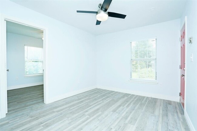 Building Photo - 3603 Bastrop St