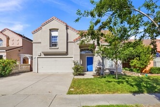 Building Photo - 2693 Mission Greens Dr
