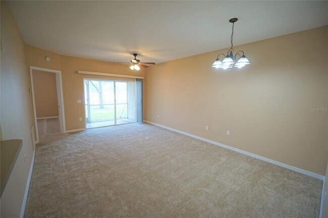 Foto del edificio - 6009 Skydale Way