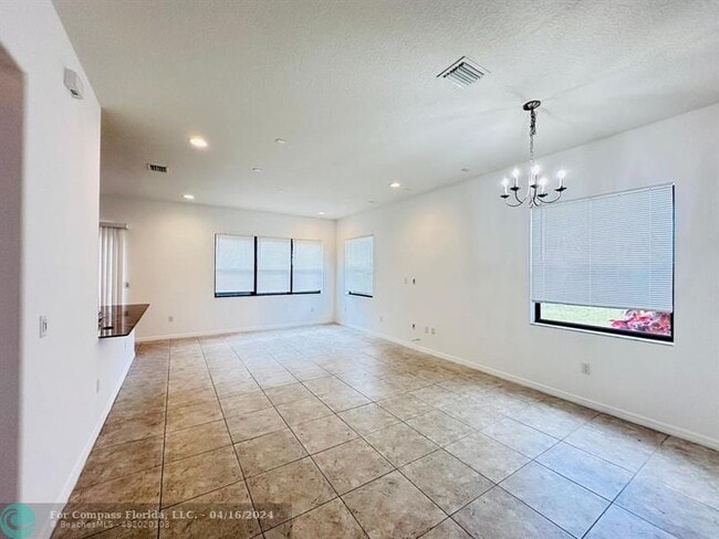 Building Photo - 9074 SW 39th St