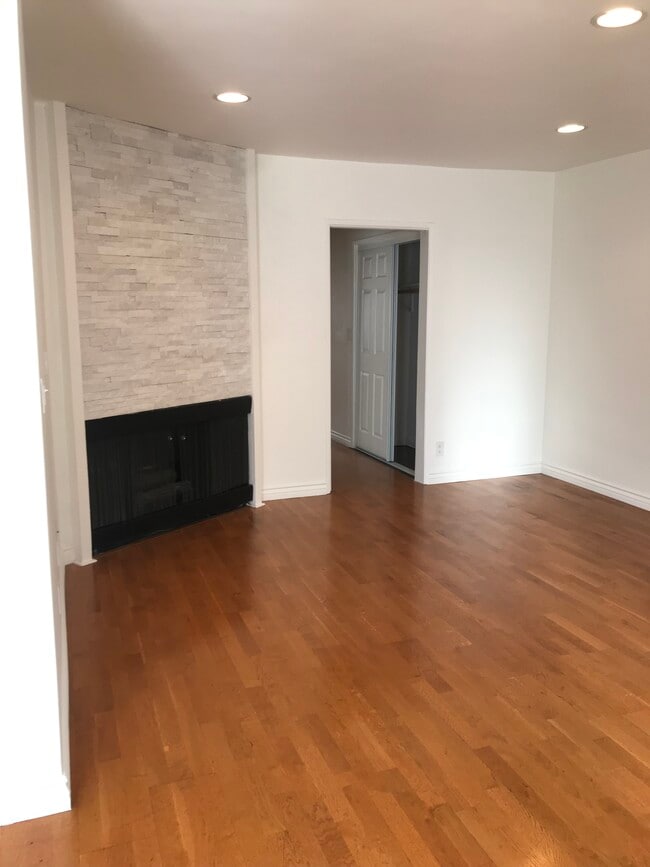 Living area - 1730 Camden Ave