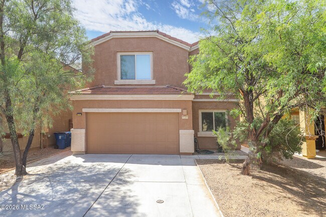 Building Photo - 8754 N Mugho Pine Trail