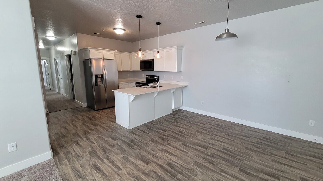 Primary Photo - Stunning 3 Bed/2 Bath Condo in Lehi!